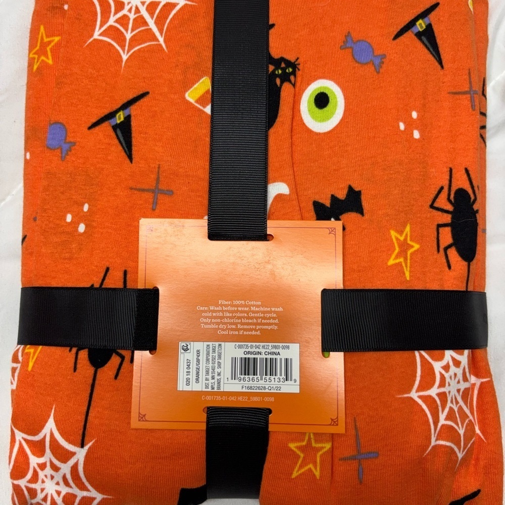 Hyde & Eek! Woman’s Orange Halloween Pajama Set size XXl pants and long shirt - Picture 3 of 3